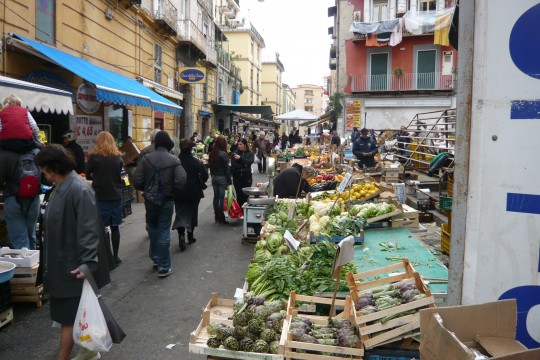 p1020750 Street market in Naples