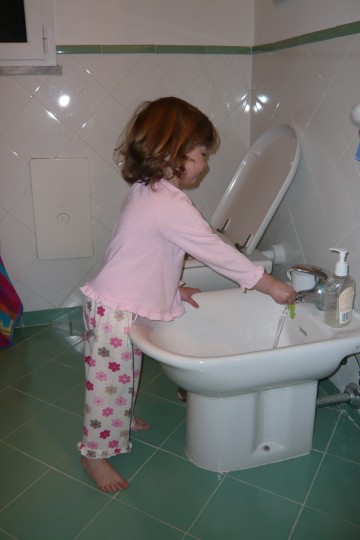 staffords-121 Brushing teeth in the bidet